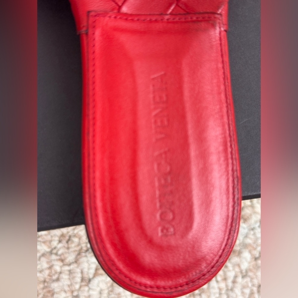 Bottega Veneta Red Quilted Sandals Size 37 - Picture 14 of 14